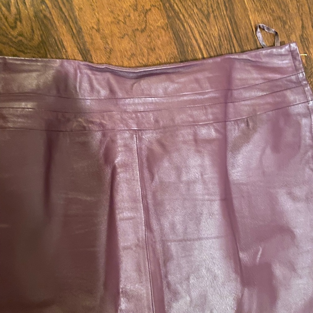 Gorgeous purple genuine leather skirt - Picture 6 of 10